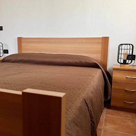 Country House Western Club Sant'Omero Extérieur photo