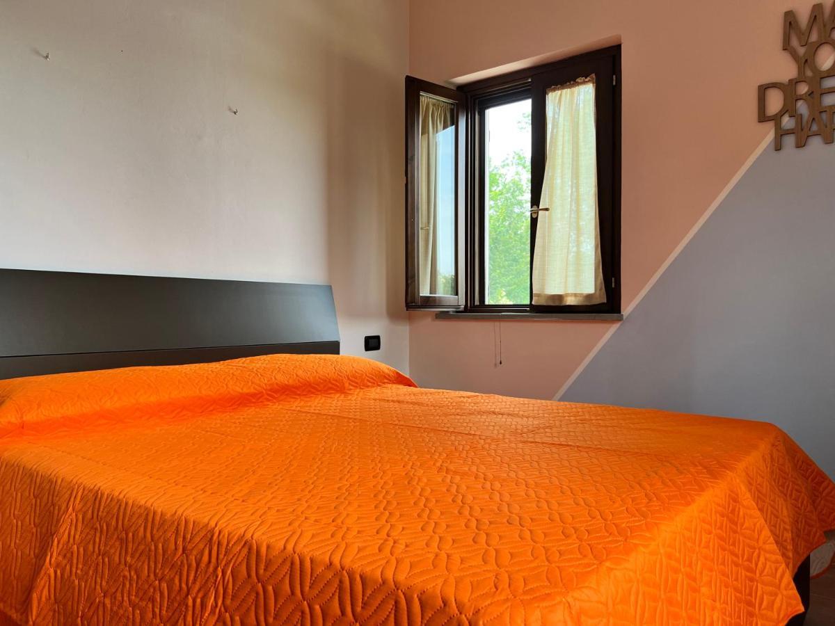 Country House Western Club Sant'Omero Extérieur photo